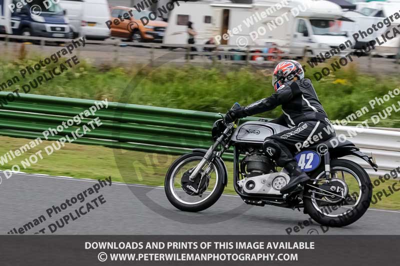 Vintage motorcycle club;eventdigitalimages;mallory park;mallory park trackday photographs;no limits trackdays;peter wileman photography;trackday digital images;trackday photos;vmcc festival 1000 bikes photographs